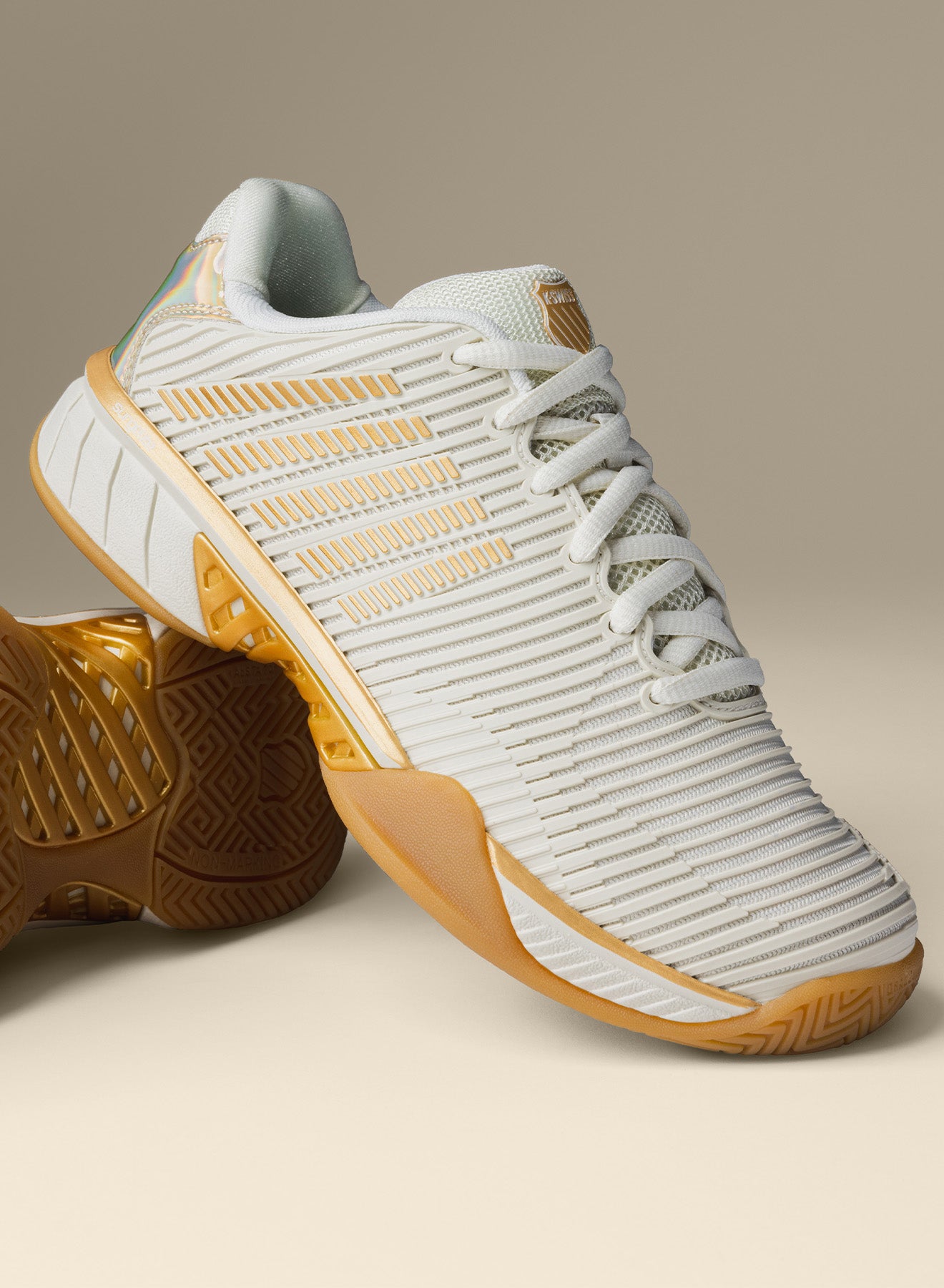 HYPERCOURT EXPRESS X LIL BONE – Lucky in Love